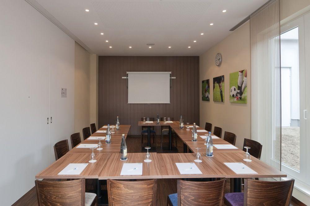 Holiday Inn Express Hamburg - St. Pauli-Messe Exterior photo